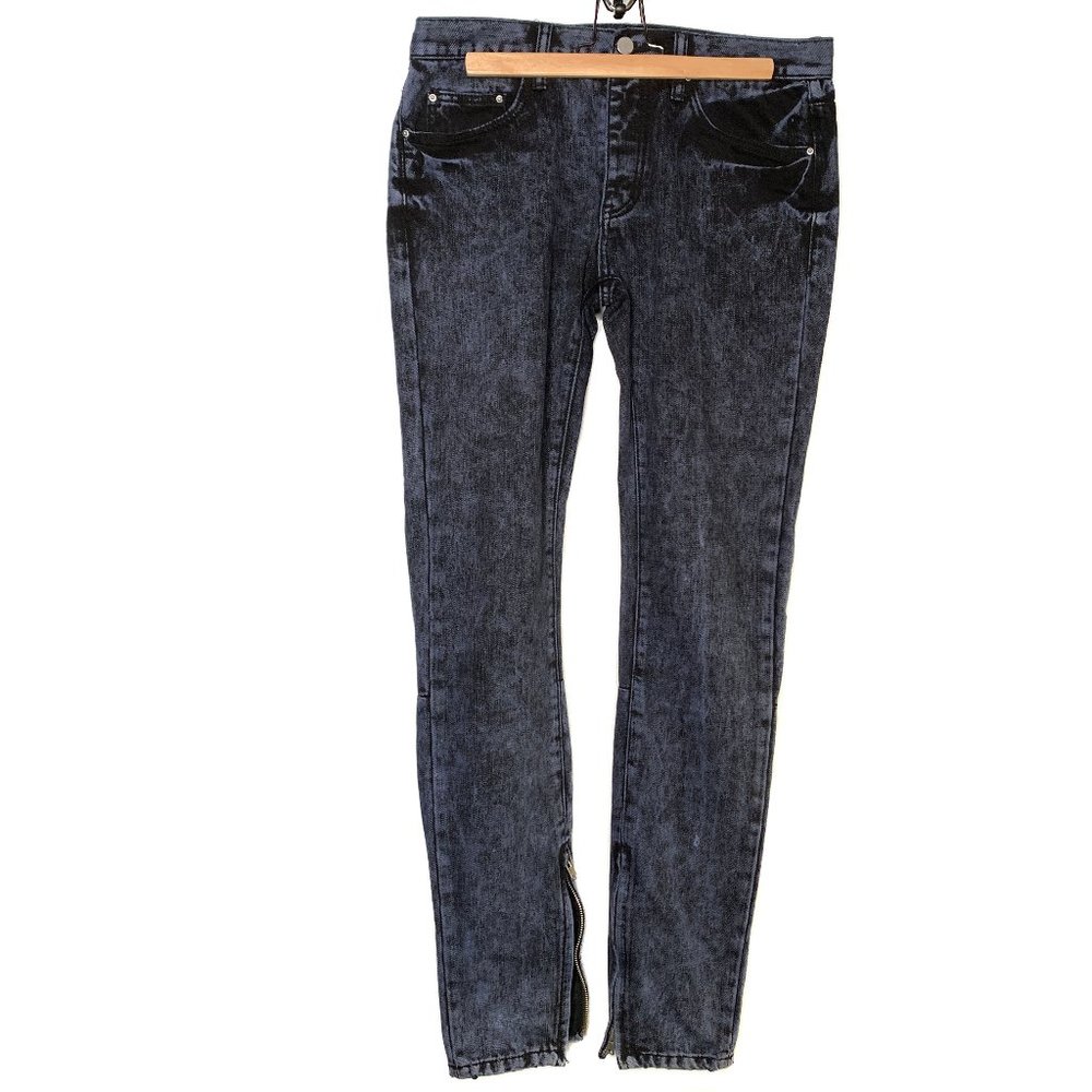 MNML acid washed jeans with zippered bottom legs Size 31